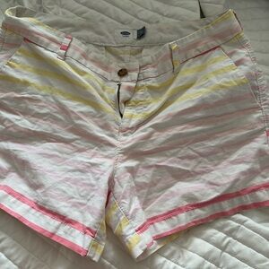 Old Navy striped shorts / women’s 10